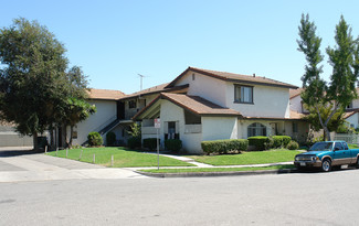 Orange, CA Apartments - 2075 N Highland St