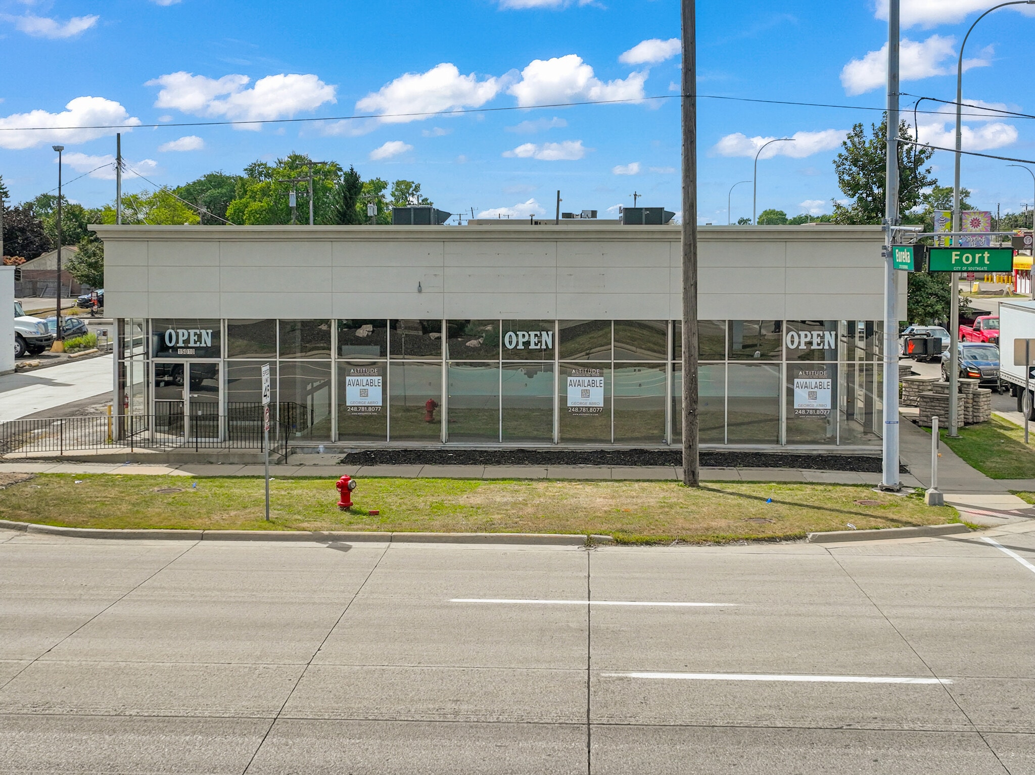 15010 Fort St, Southgate, MI for Sale