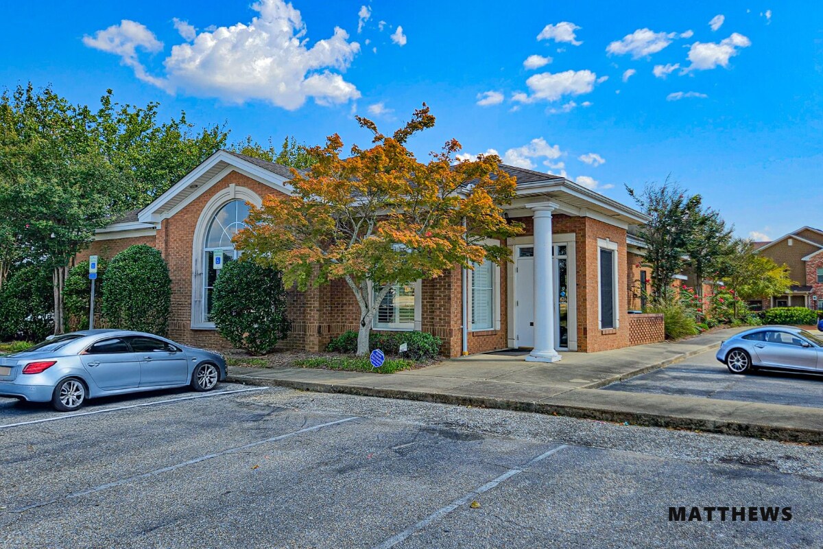 4790 Woodmere Blvd, Montgomery, AL for Sale