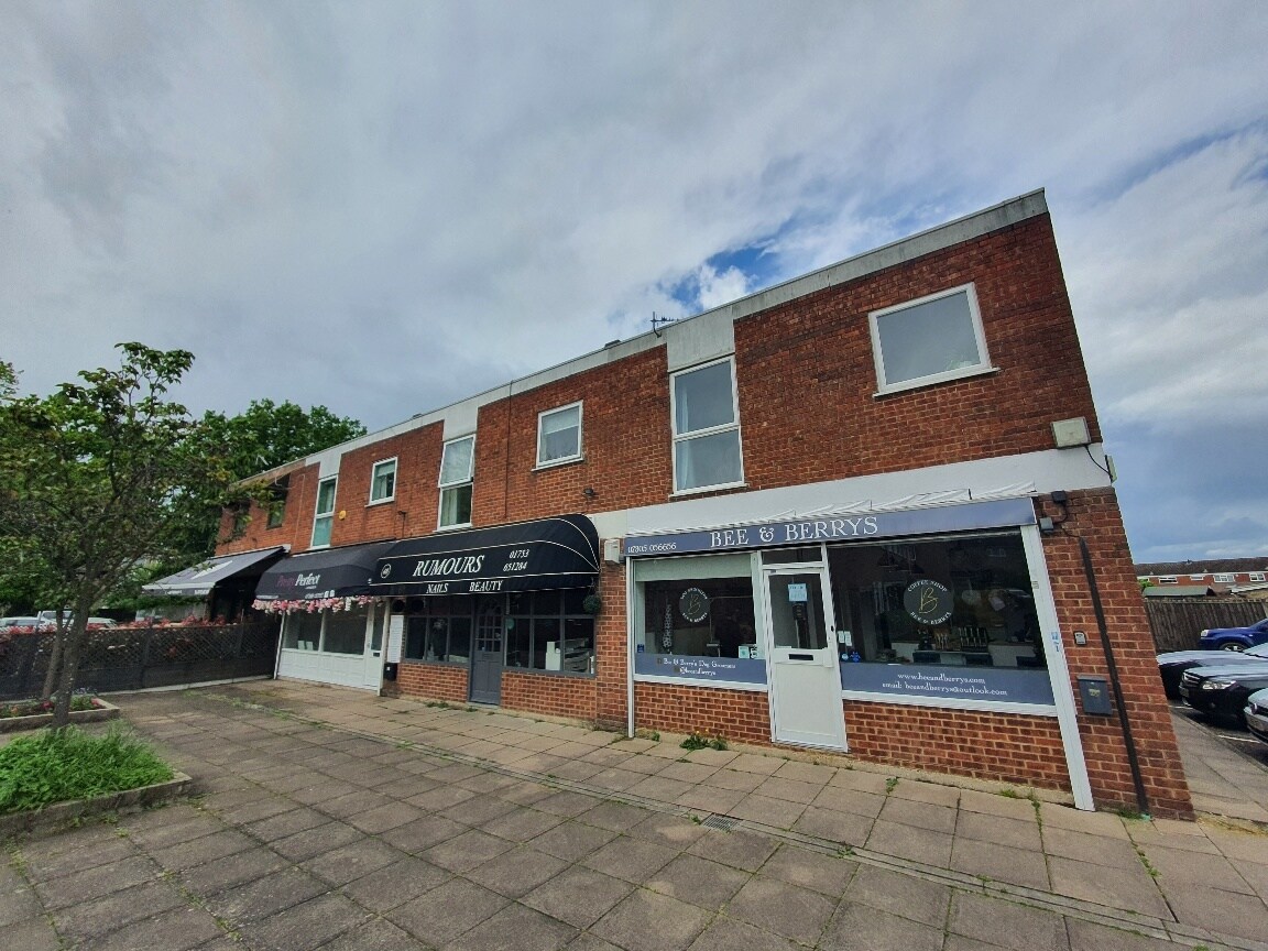 38-52 St. Davids Close, Iver, BKM for Sale