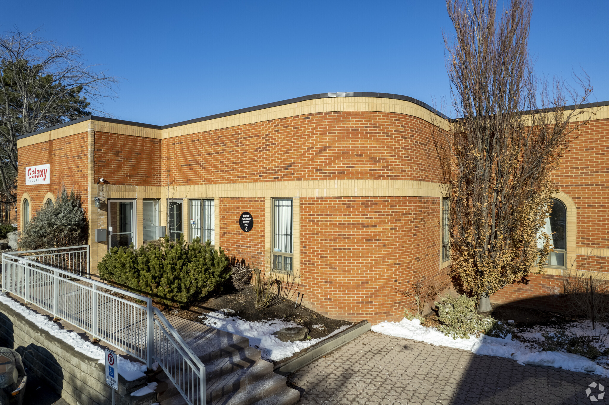 1200 Aerowood Dr, Mississauga, ON for Sale