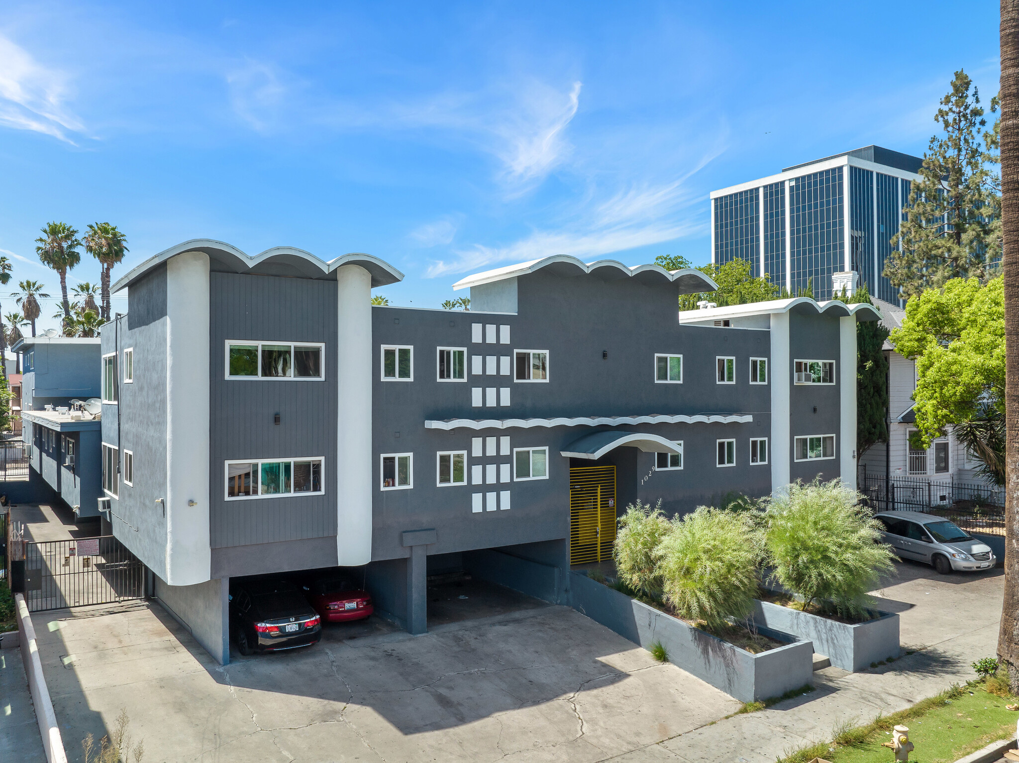 1029 S Union Ave, Los Angeles, CA for Sale