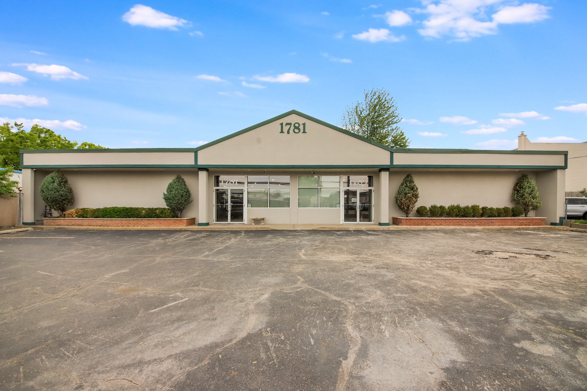 1781 Hylan Blvd, Staten Island, NY for Rent