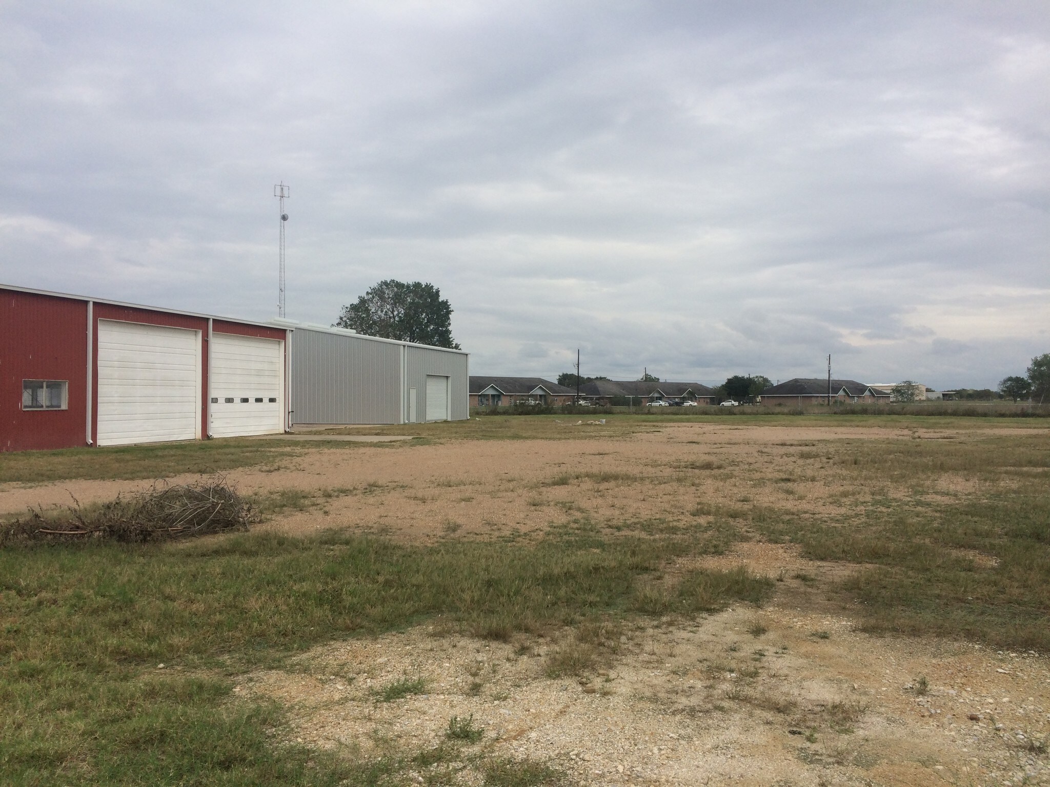 204 Glen Flora Rd, Eagle Lake, TX for Sale