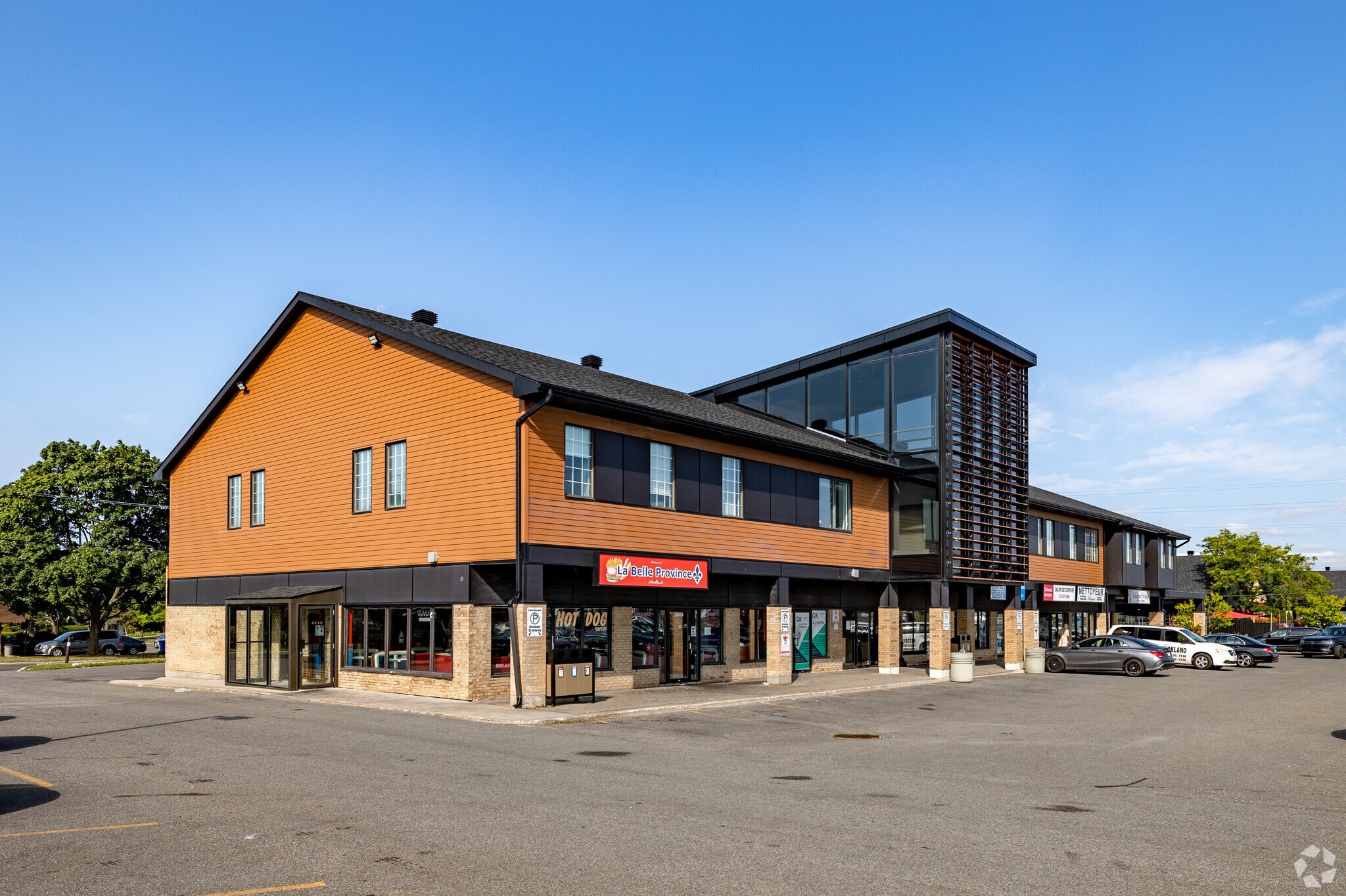 , Kirkland, QC for Sale