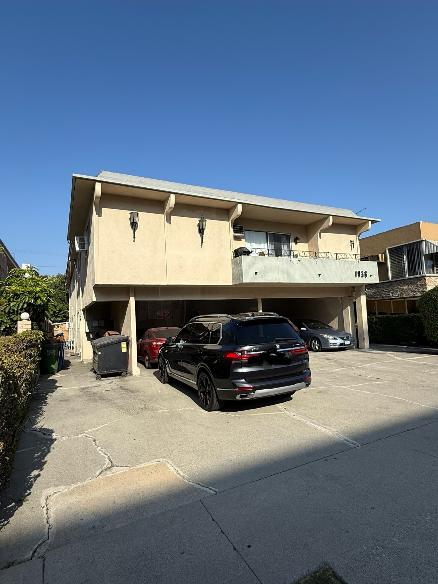 1036 S Wooster St, Los Angeles, CA for Sale