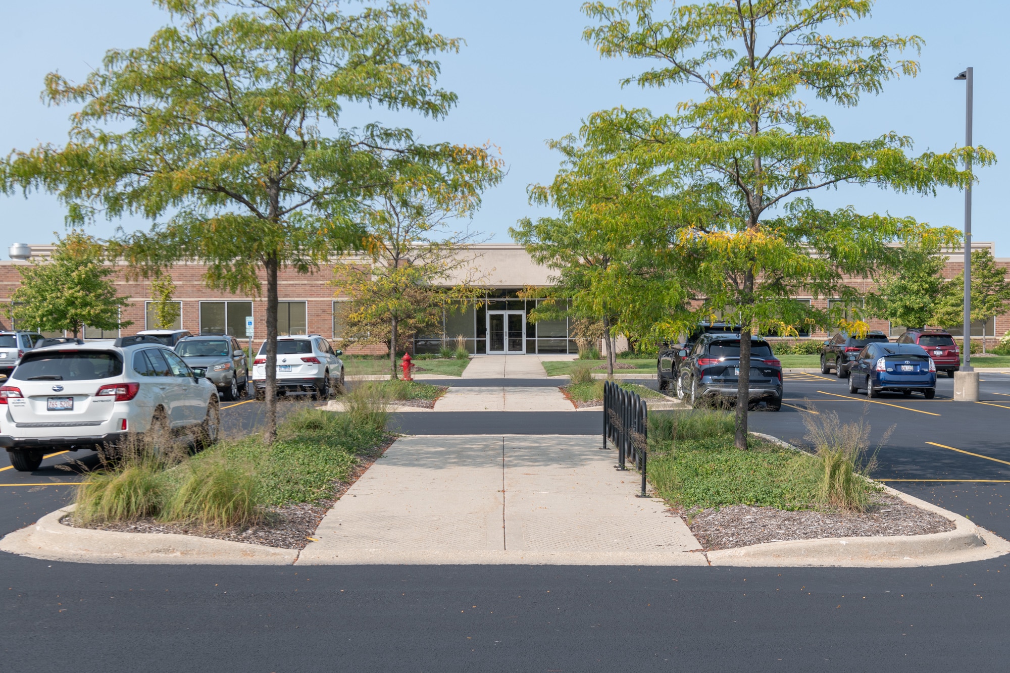 27755 Diehl Rd, Warrenville, IL for Rent