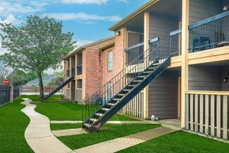 Houston, TX Apartments - 9402 Synott Rd