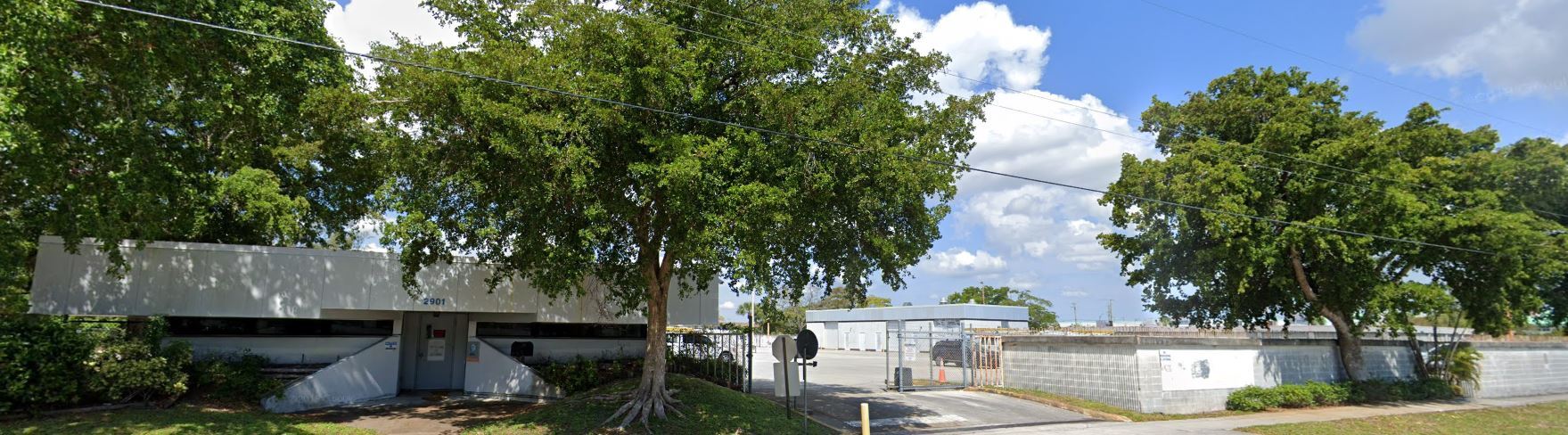 2901 N Dixie Hwy, Oakland Park, FL for Rent