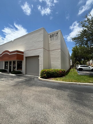 West Palm Beach, FL Flex - 6917 Vista Pky N