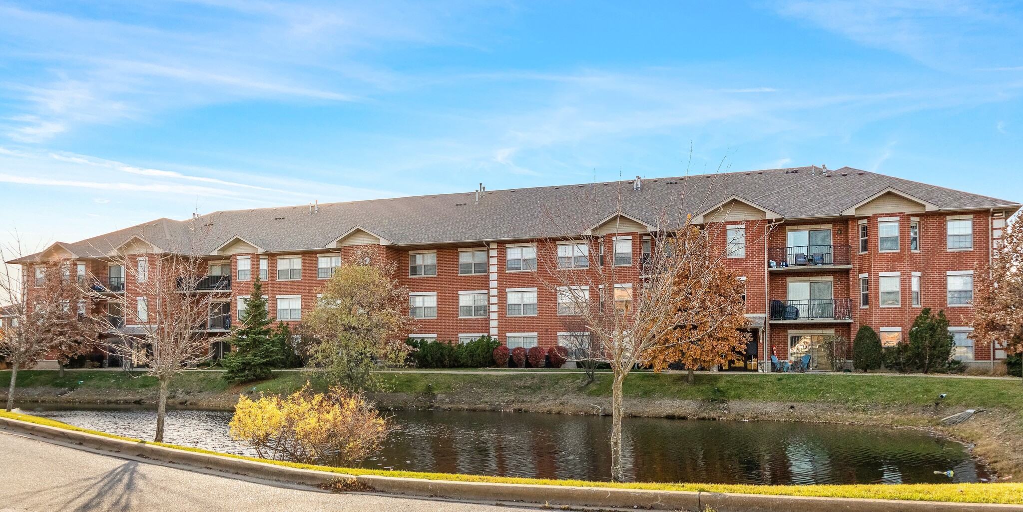 7250 W 157th St, Orland Park, IL for Sale