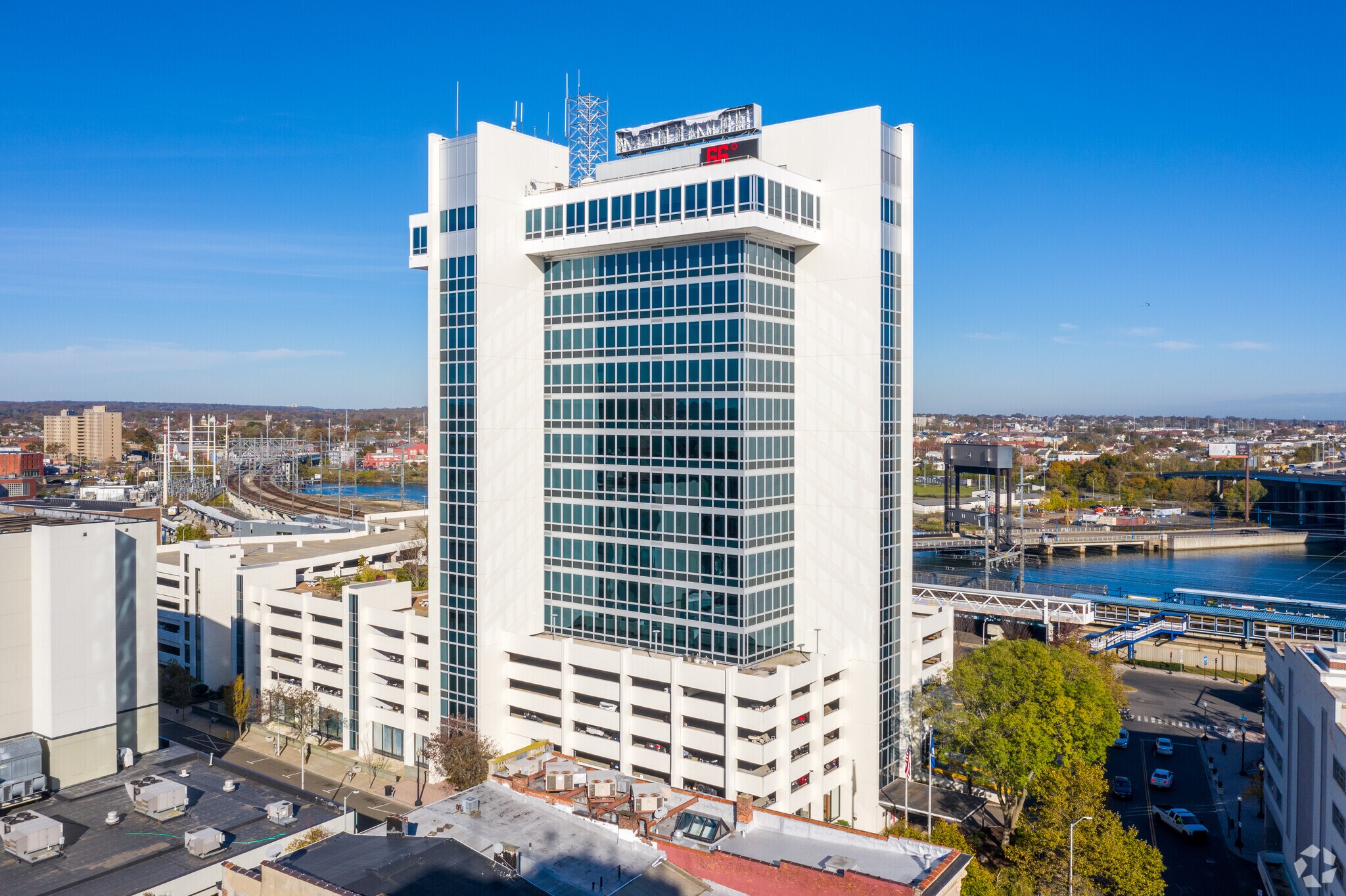 10 Middle St Bridgeport, CT 06604 Office Property for Lease on