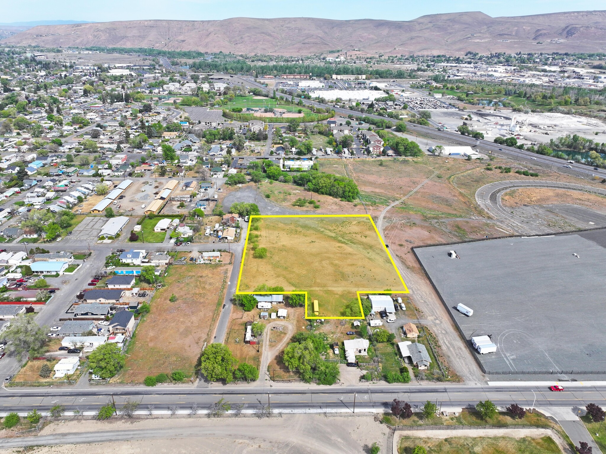 E Adams St @ S 15th St, Yakima, WA for Sale