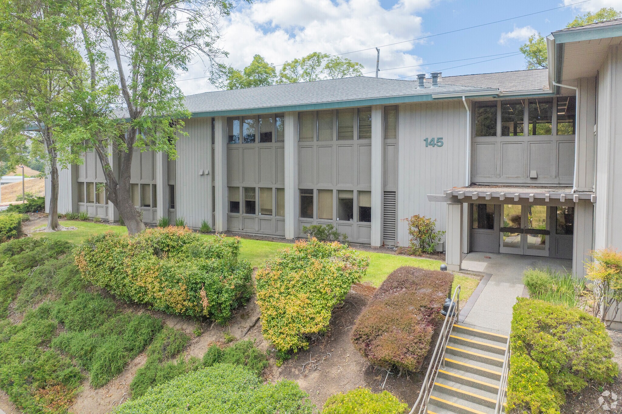 145 N Redwood Dr, San Rafael, CA for Sale