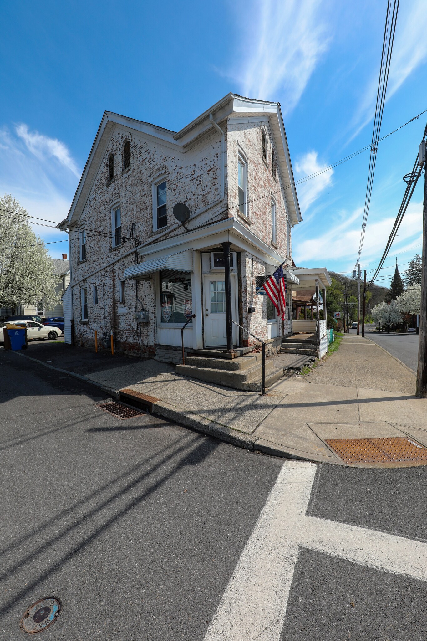 498 Delaware Ave, Kingston, NY for Rent