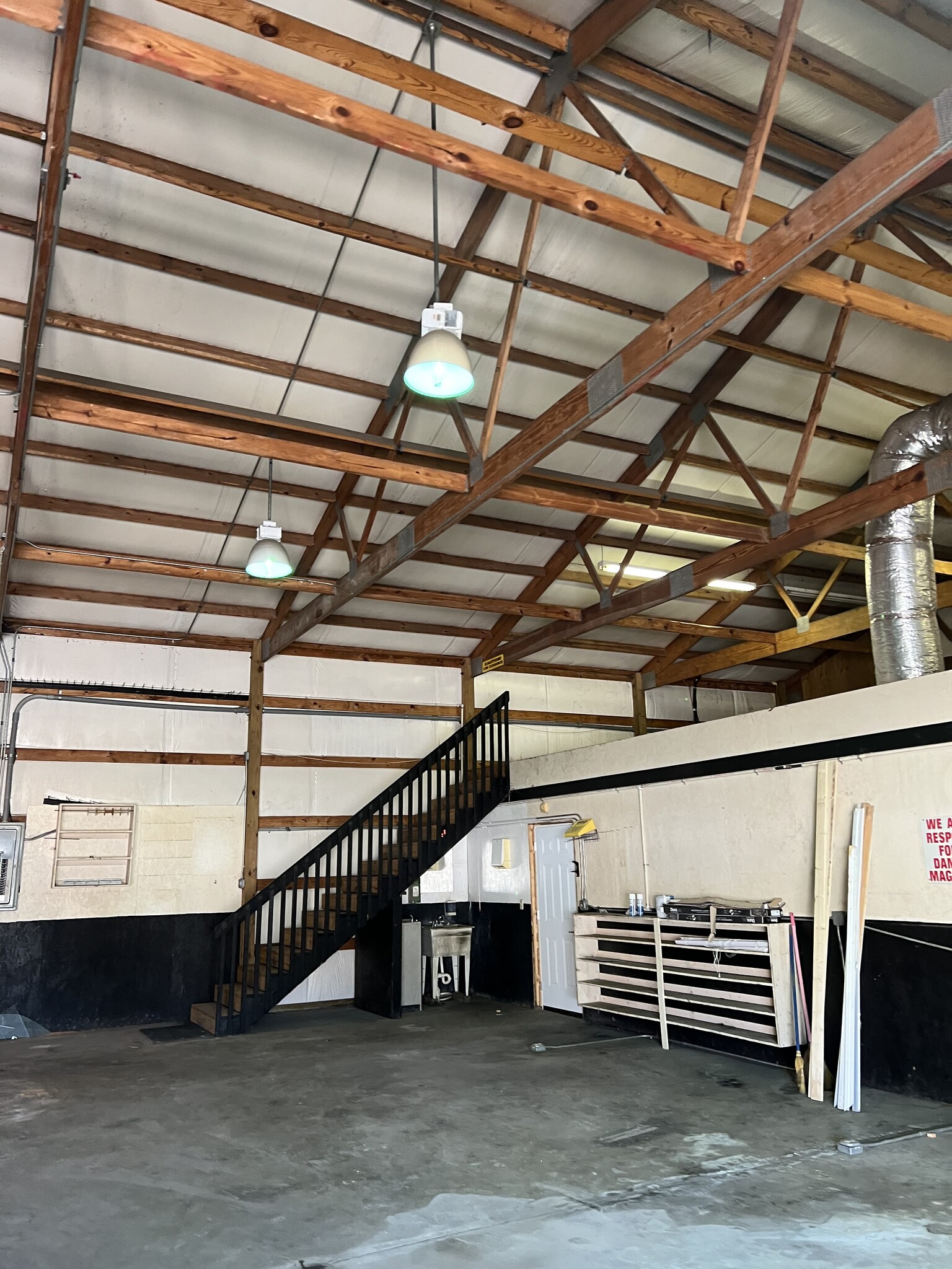 125 Old Number Six Hwy, Saint Matthews, SC for Rent