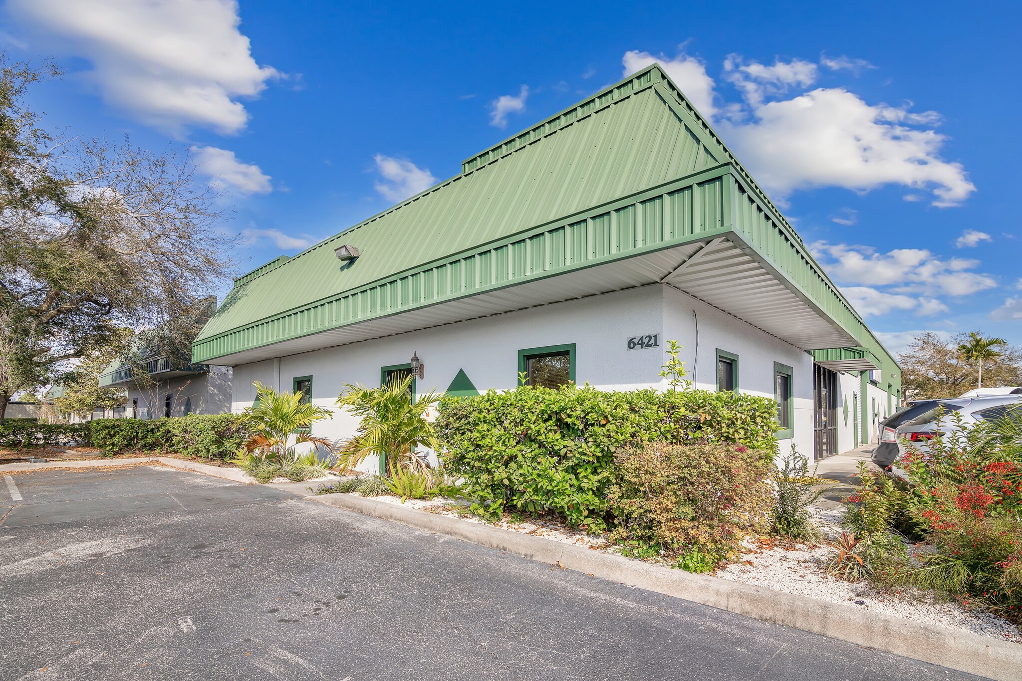 6421 Pinecastle Blvd, Orlando, FL for Sale