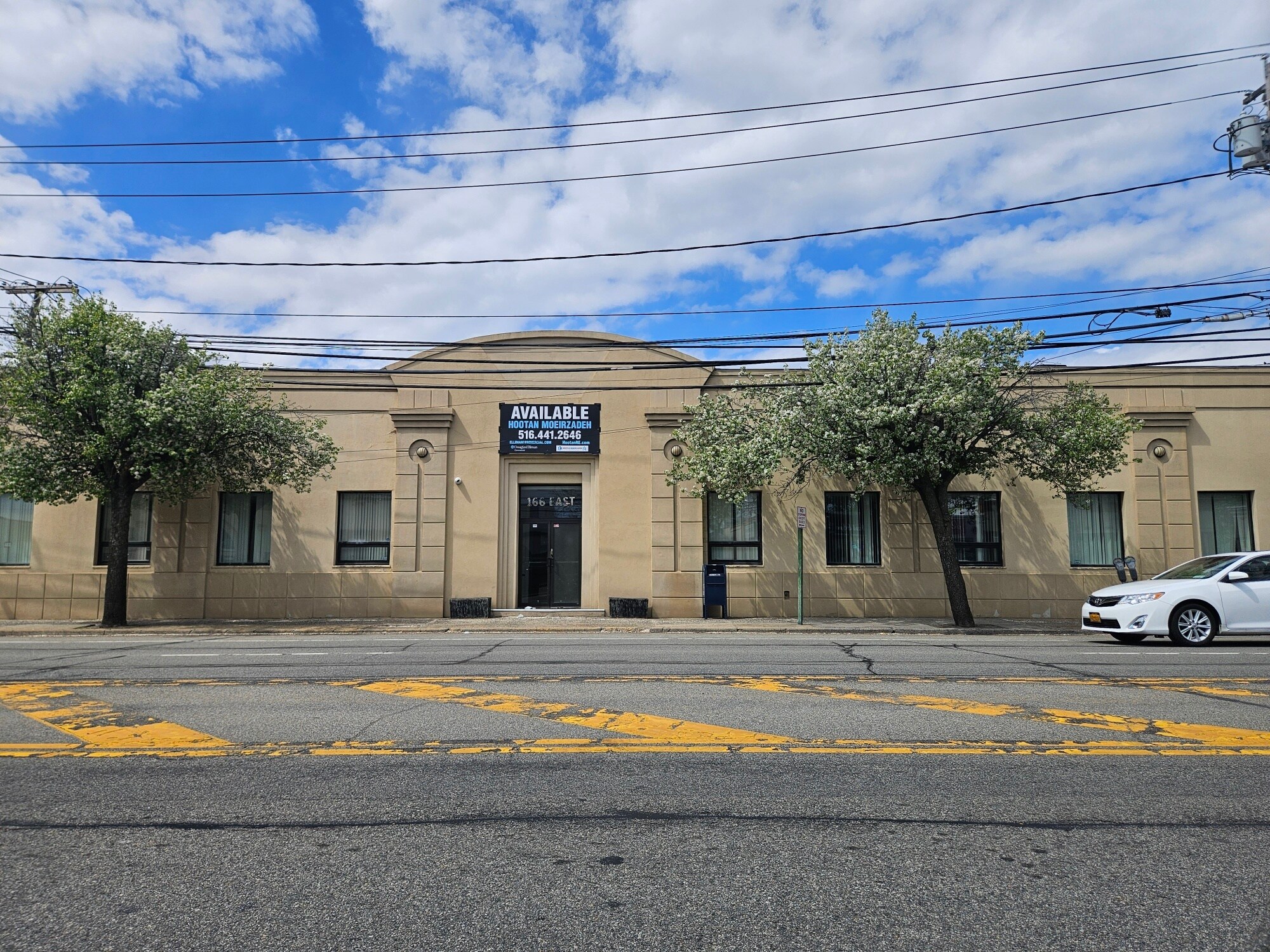 166 E Jericho Tpke, Mineola, NY for Rent