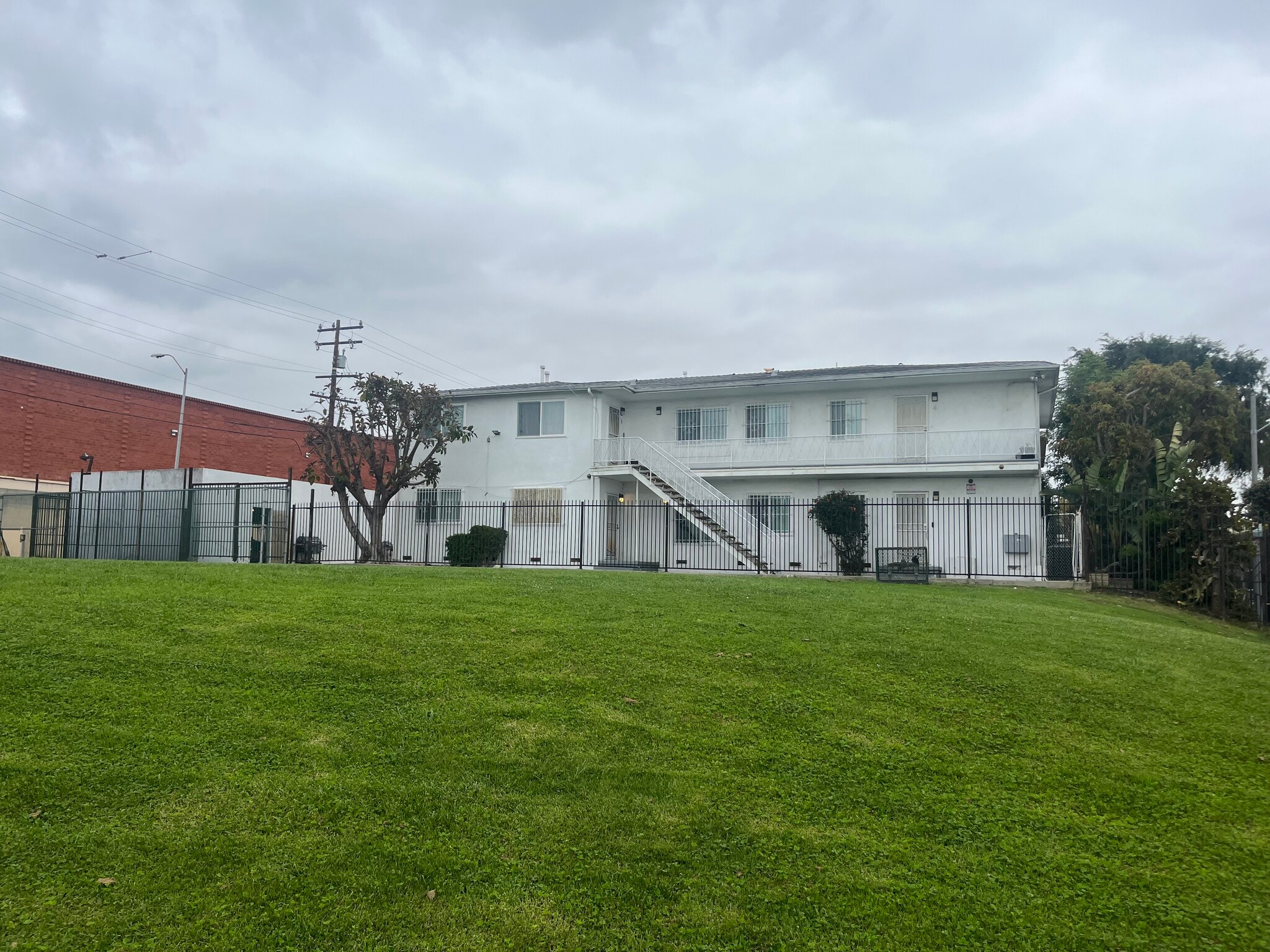 3213 Bartdon Ave, Inglewood, CA for Sale
