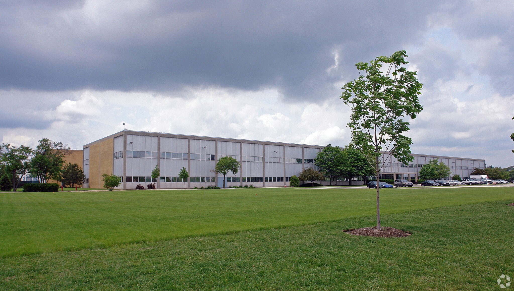 6900 Veterans Blvd, Burr Ridge, IL for Sale
