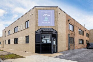 Chicago, IL Flex - 1657 N Kostner Ave