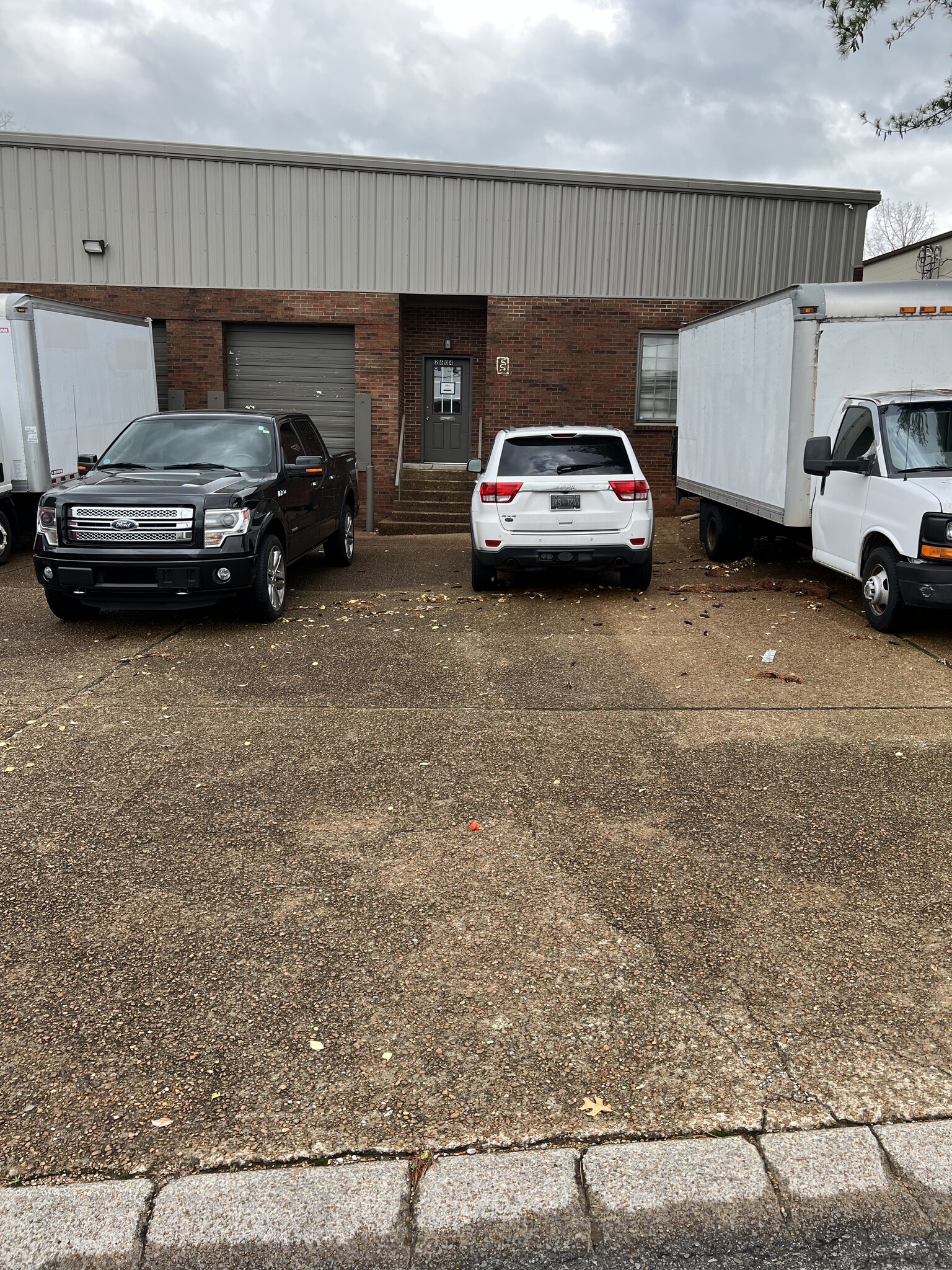 2602-2604 Grissom Dr, Nashville, TN for Rent