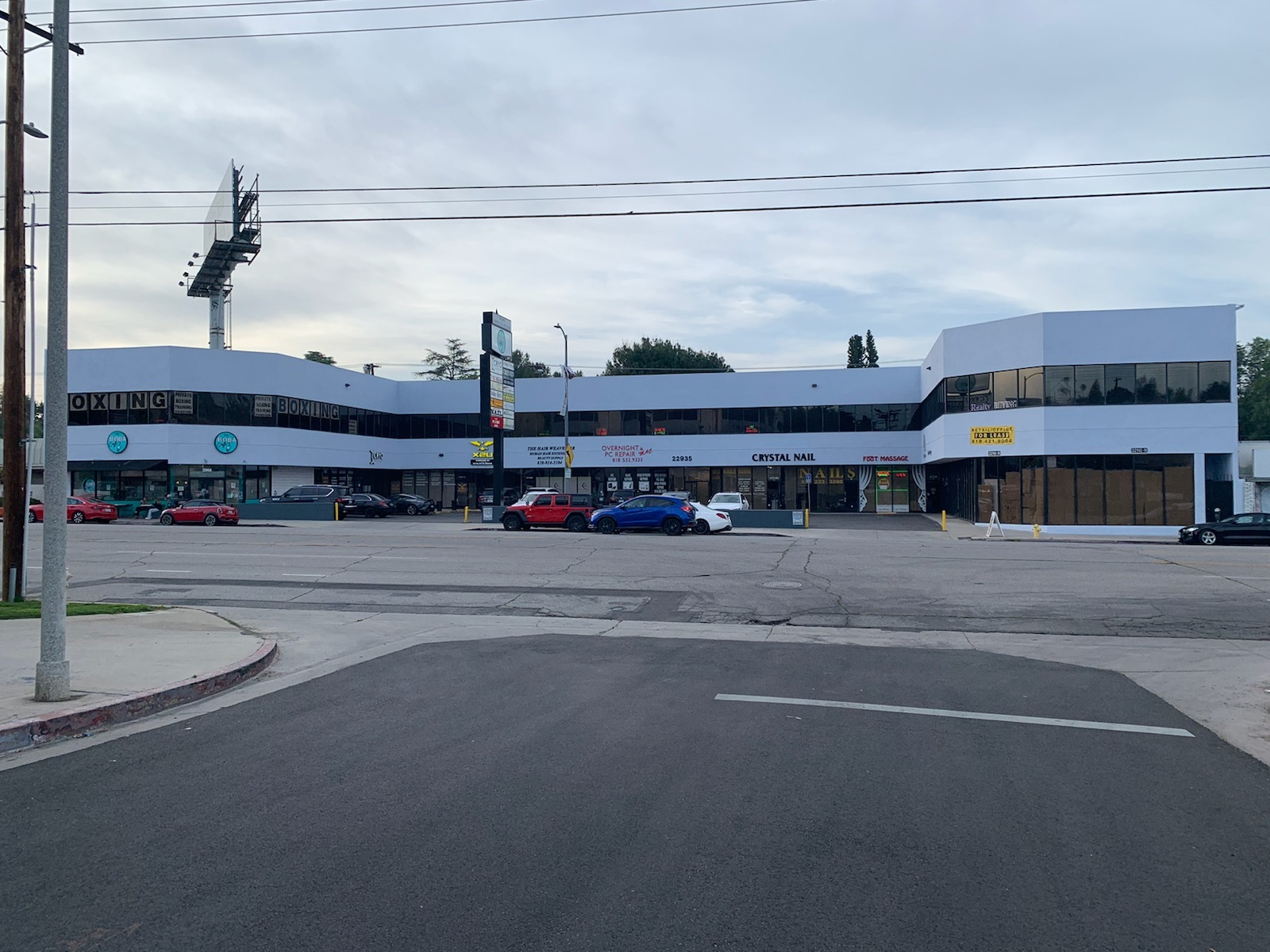 22935-22941 Ventura Blvd, Woodland Hills, CA for Rent