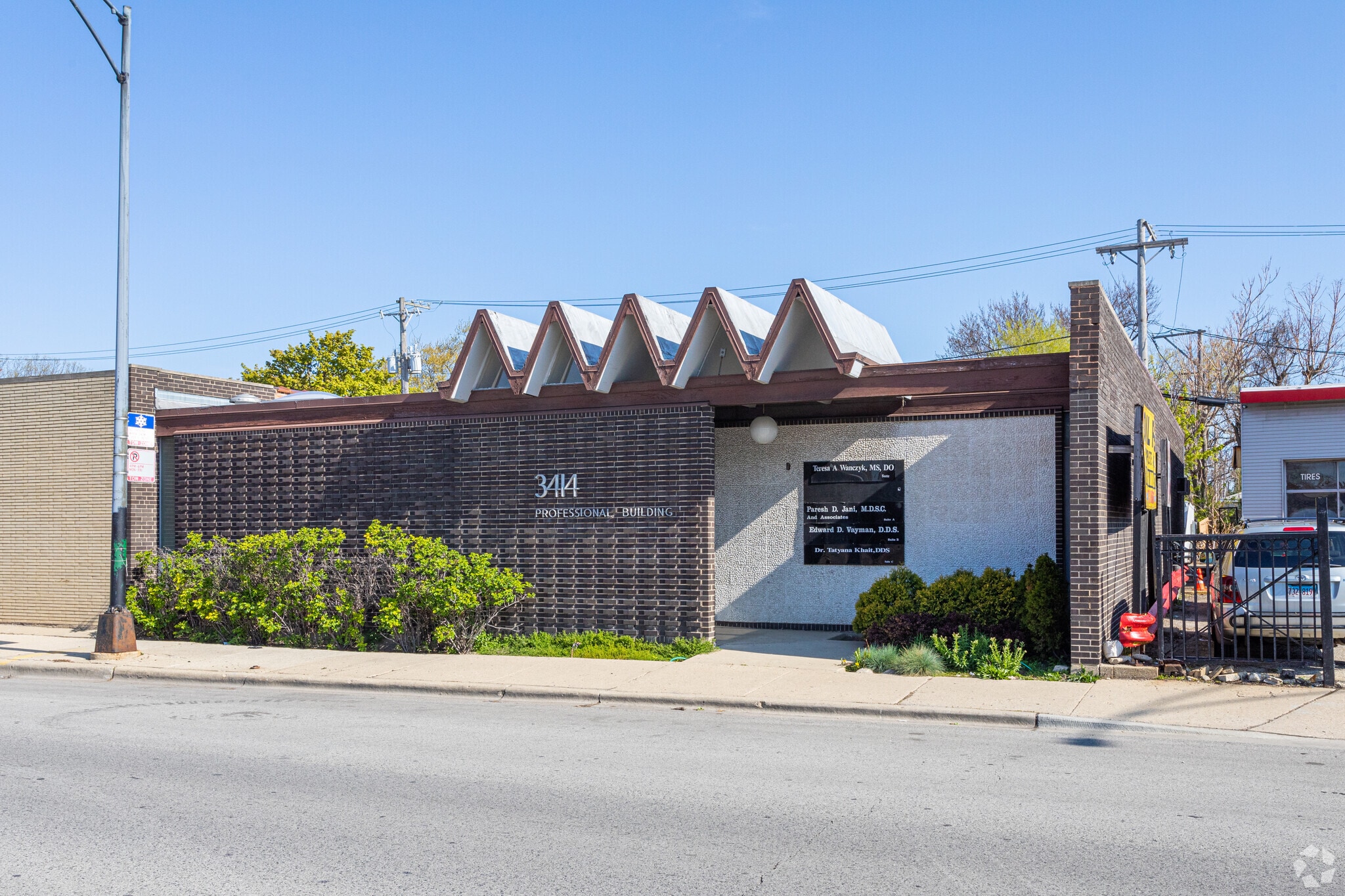 3414 W Peterson Ave, Chicago, IL for Rent