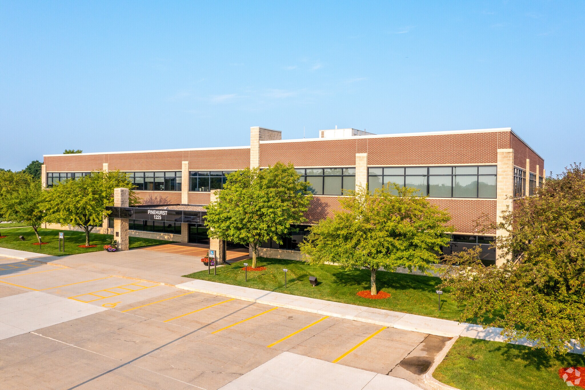 1225 Jordan Creek Pky, West Des Moines, IA for Rent