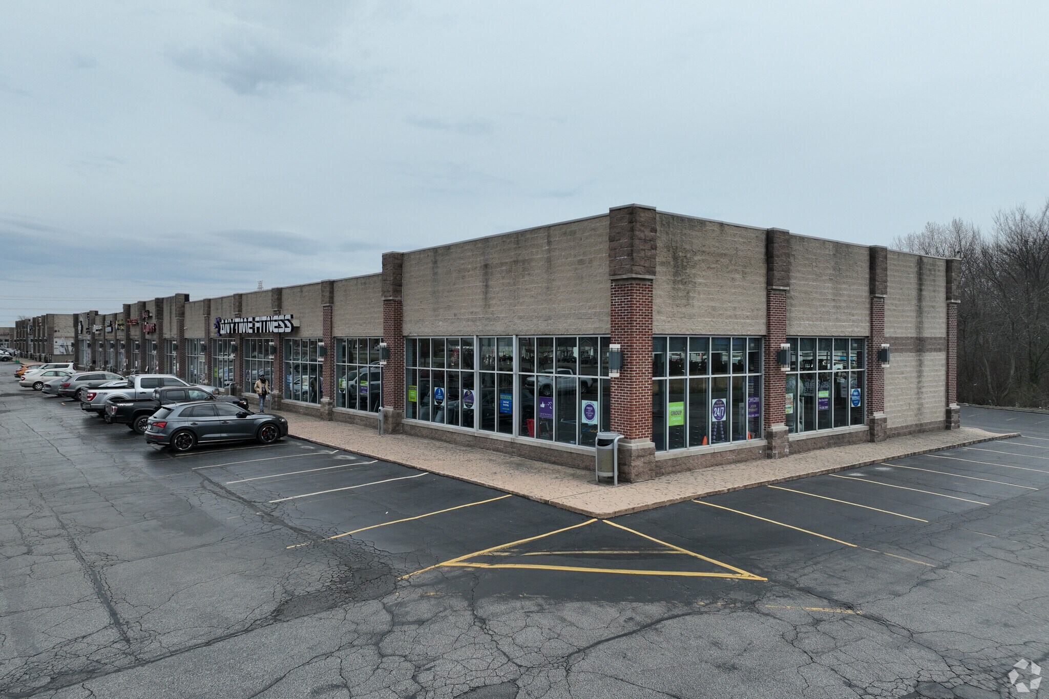 4901-5005 E 81st Ave, Merrillville, IN for Rent