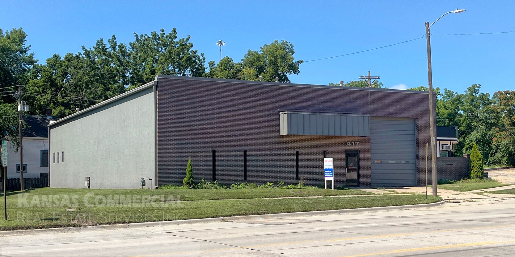 417 SE 10th Ave, Topeka, KS for Rent