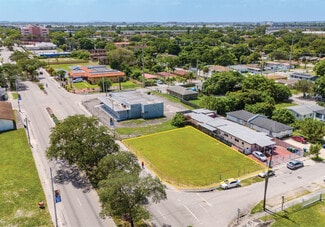 Miami, FL Residential - 2263 NW 62nd St