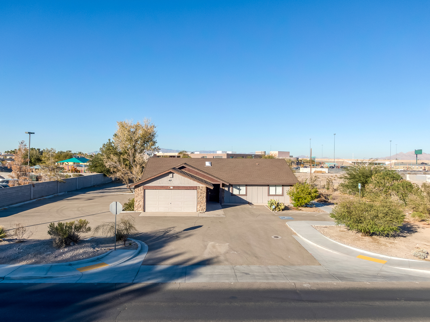 1620 E Serene Ave, Las Vegas, NV for Sale