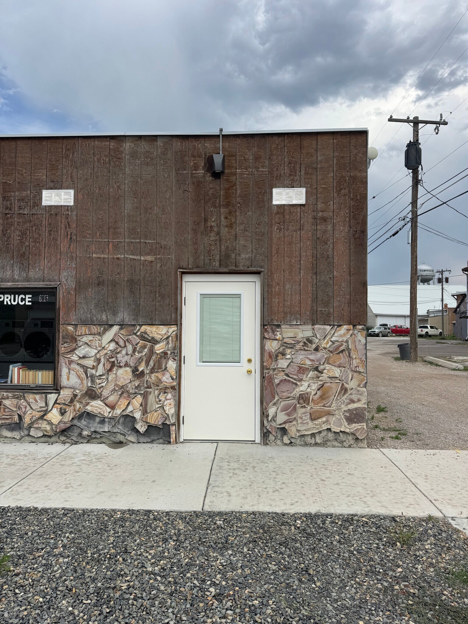 106 N Spruce St, Townsend, MT for Rent