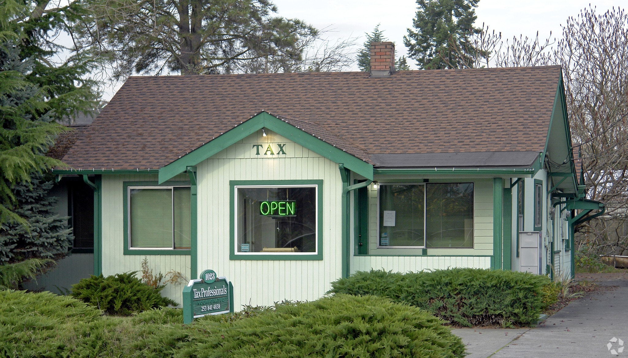 1023 W Stewart Ave, Puyallup, WA for Sale