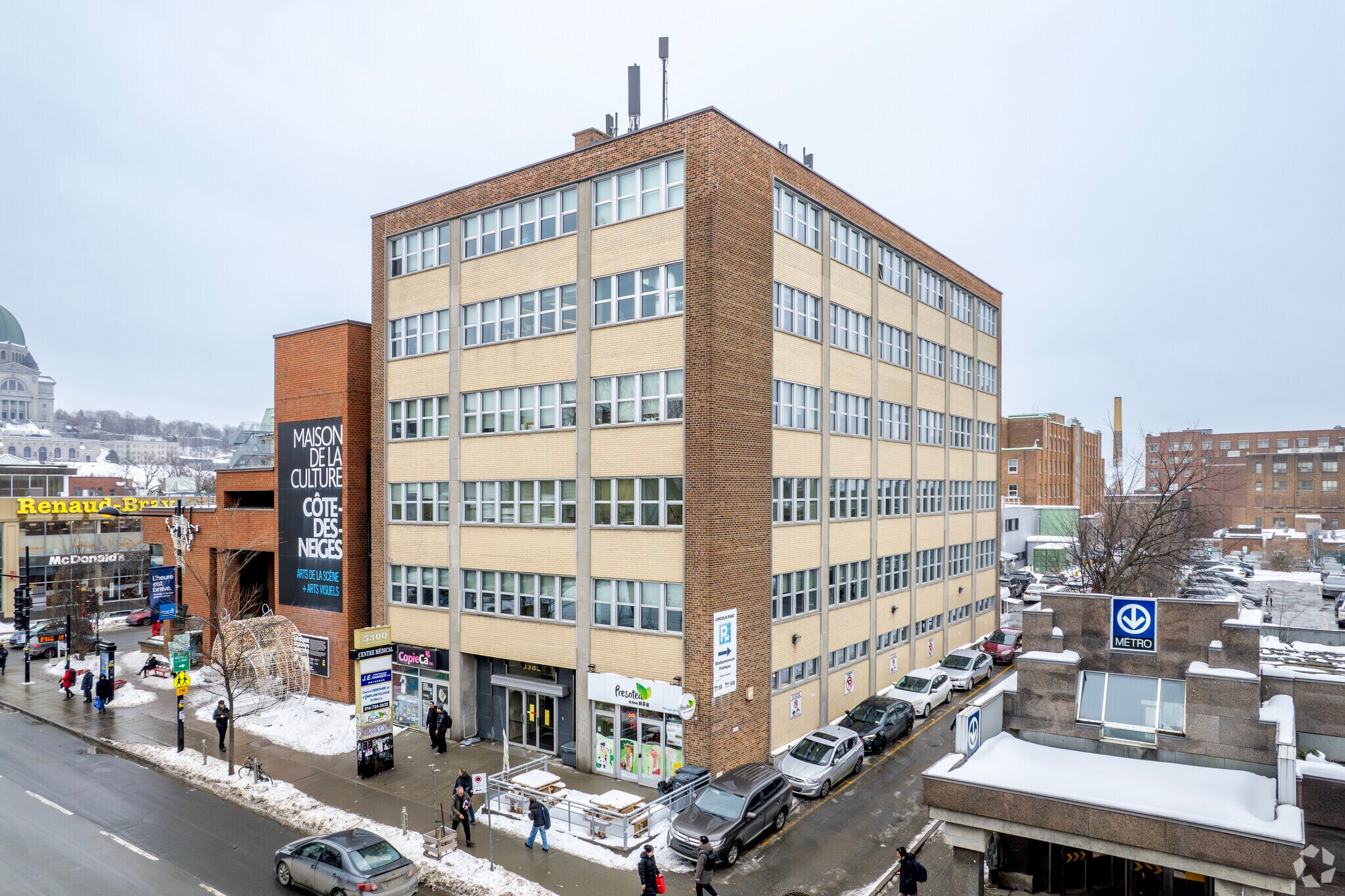 5298-5300 Ch de la Côte-des-Neiges, Montréal, QC for Rent