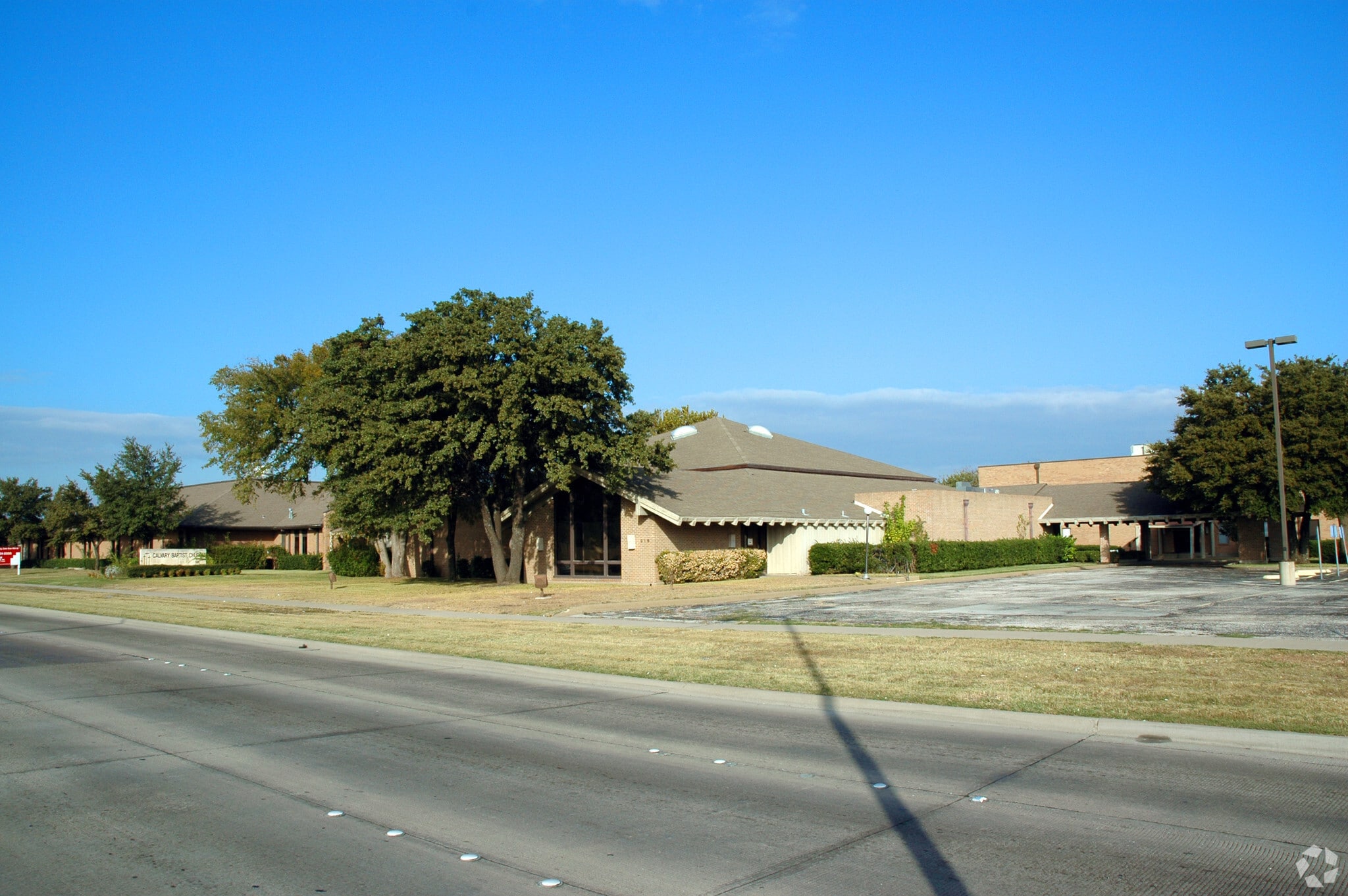 916 N Jupiter Rd, Garland, TX for Rent
