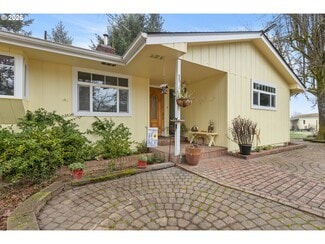 Roseburg, OR Multi-Family - 674 Youngs Ln