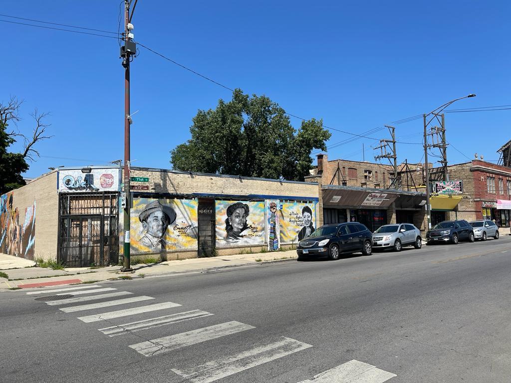 2414 W 71st St, Chicago, IL for Sale