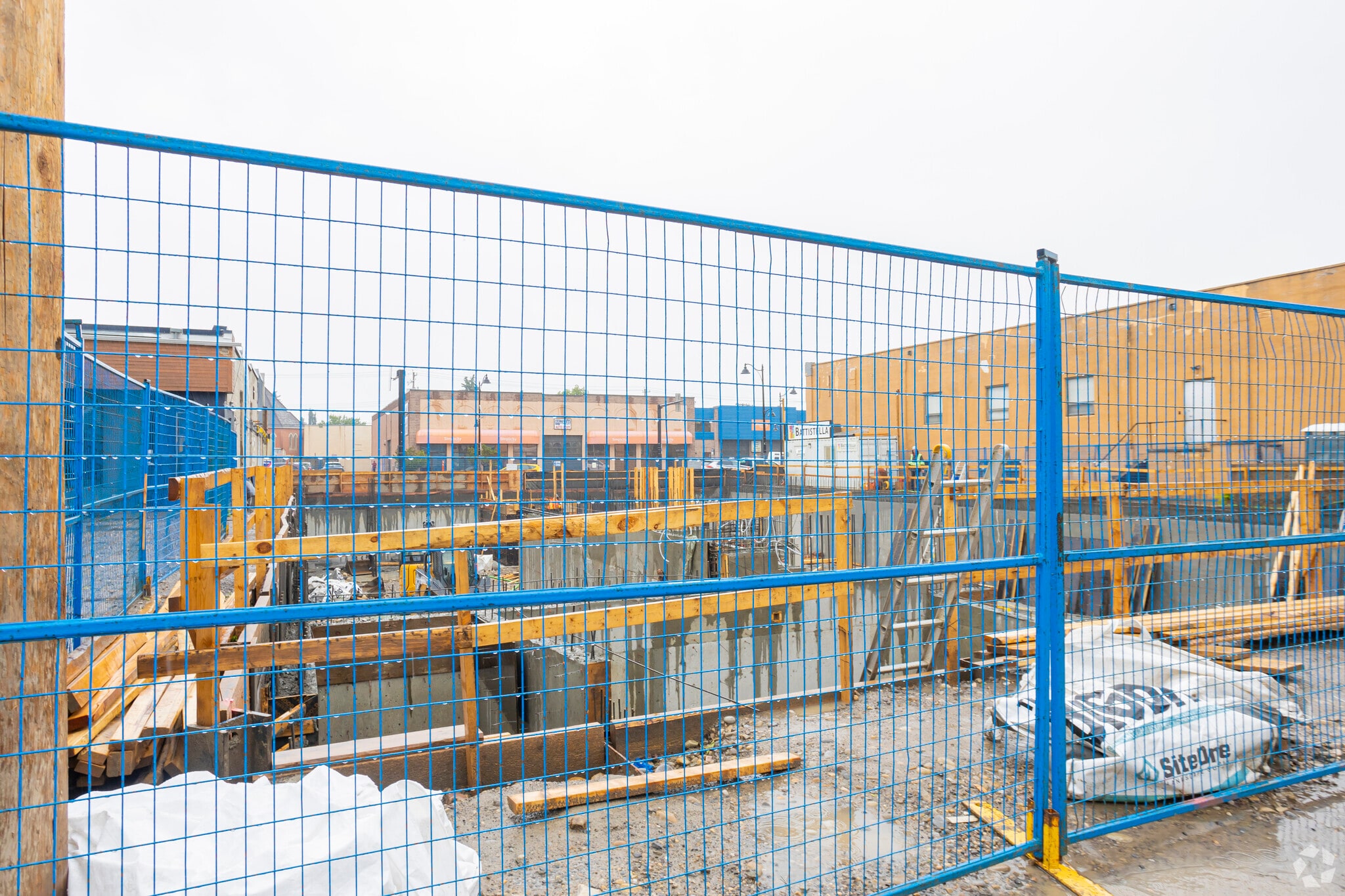 1429 9 Av SE, Calgary, AB for Rent