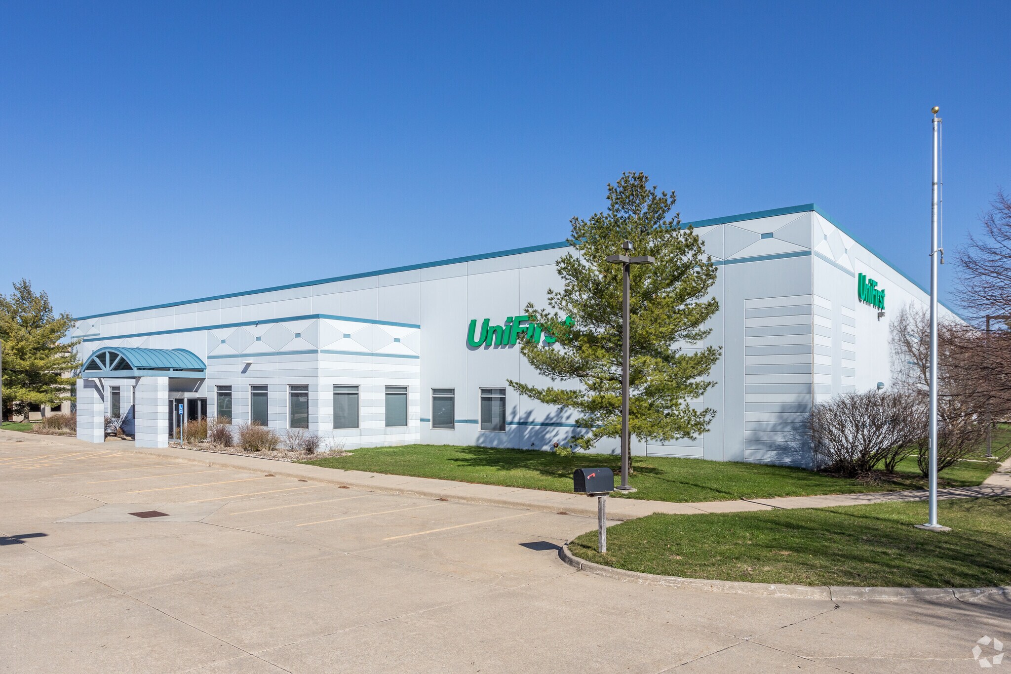 2401 SE Creekview Dr, Ankeny, IA for Rent