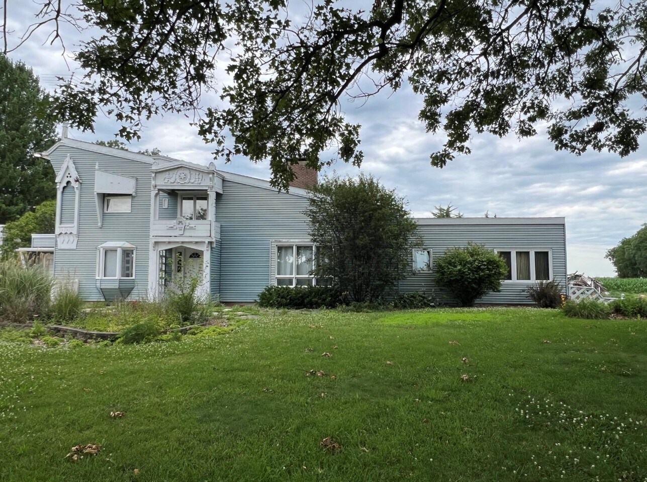 1826 Washington St, Pella, IA for Sale