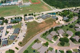 2852,2868, & 2932 N Kelly Ave
