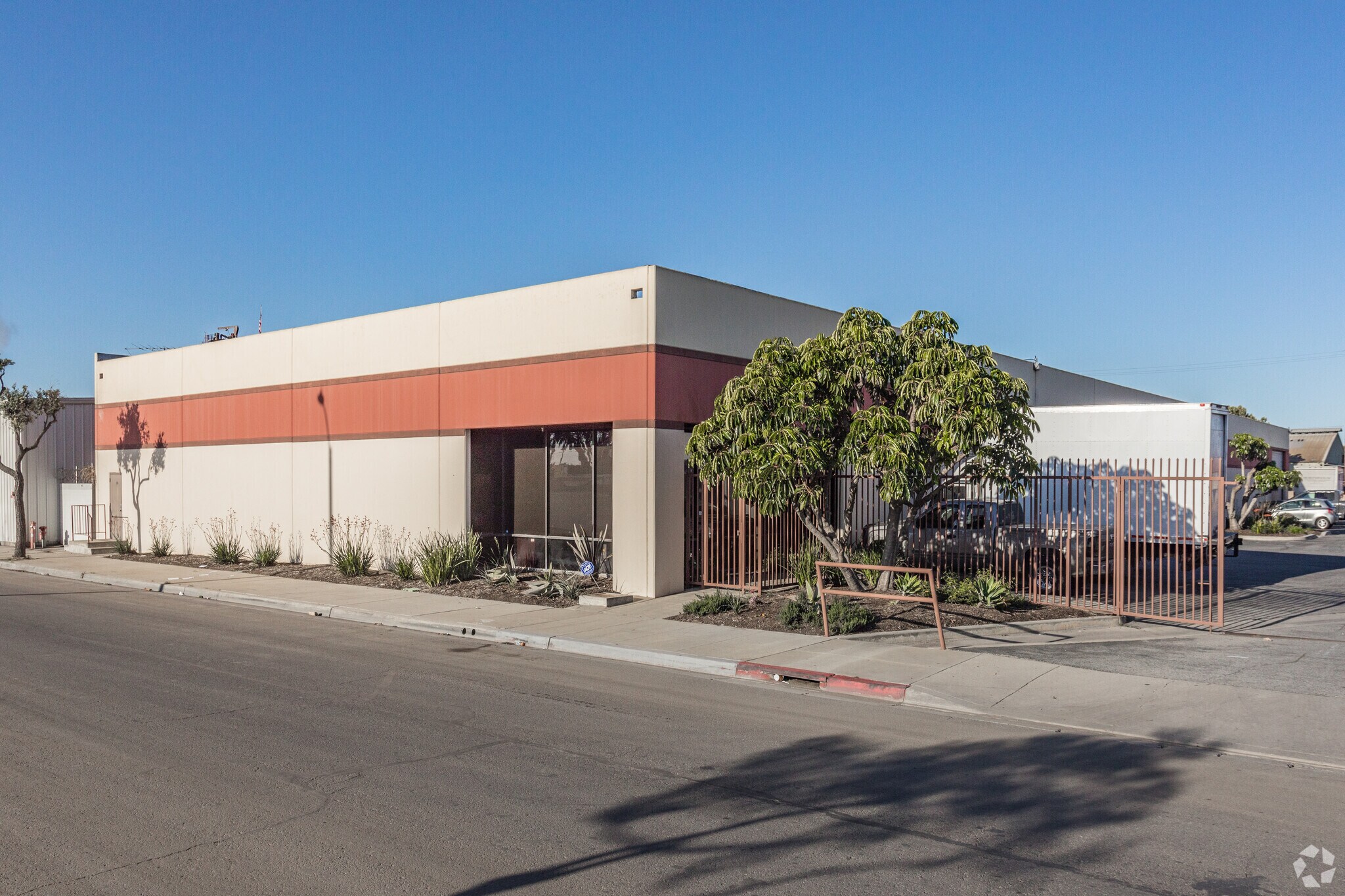 1215712165 Pangborn Ave Downey, CA 90241 Industrial Property for Lease on