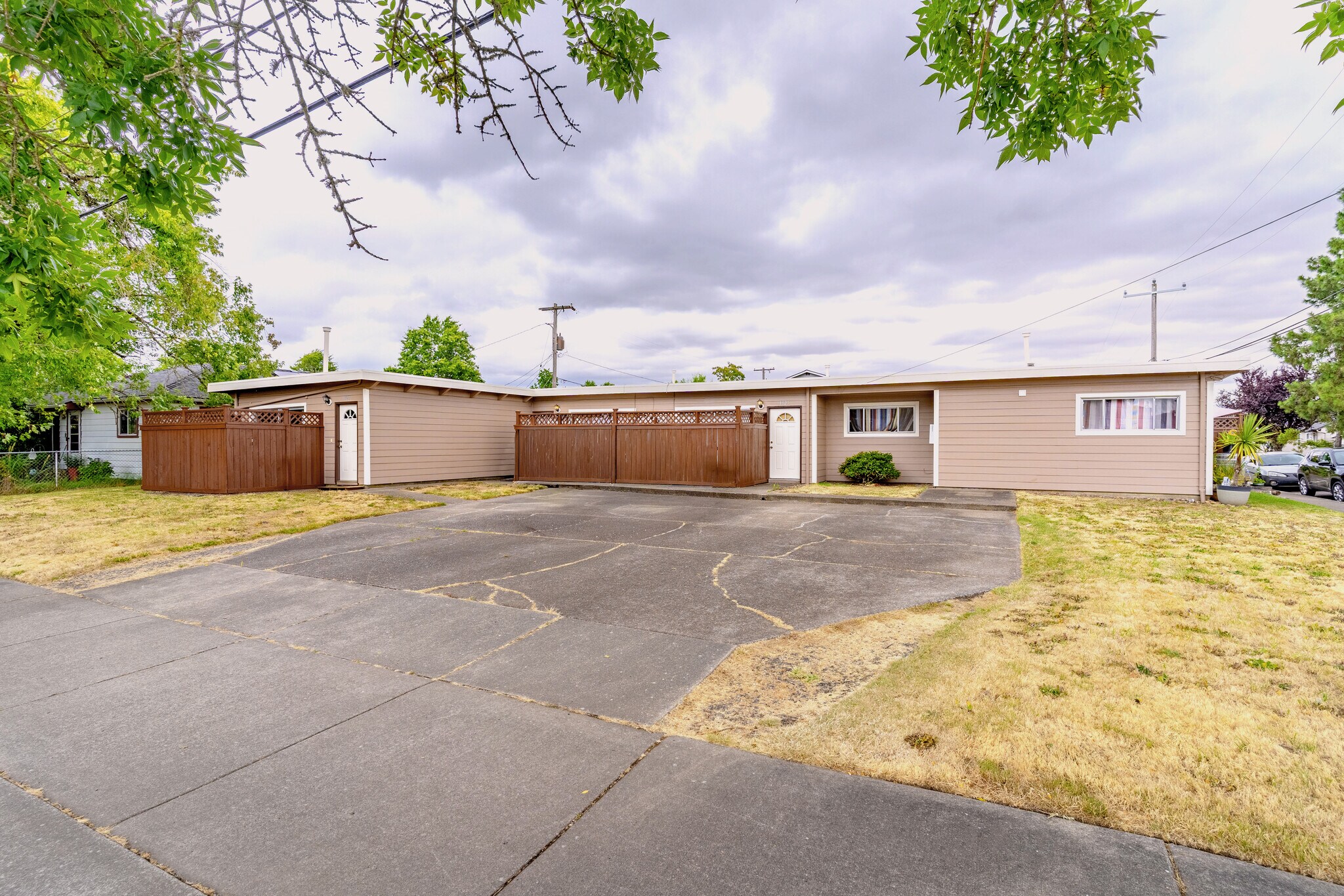 1921-1925 SW Elm St, Albany, OR for Sale