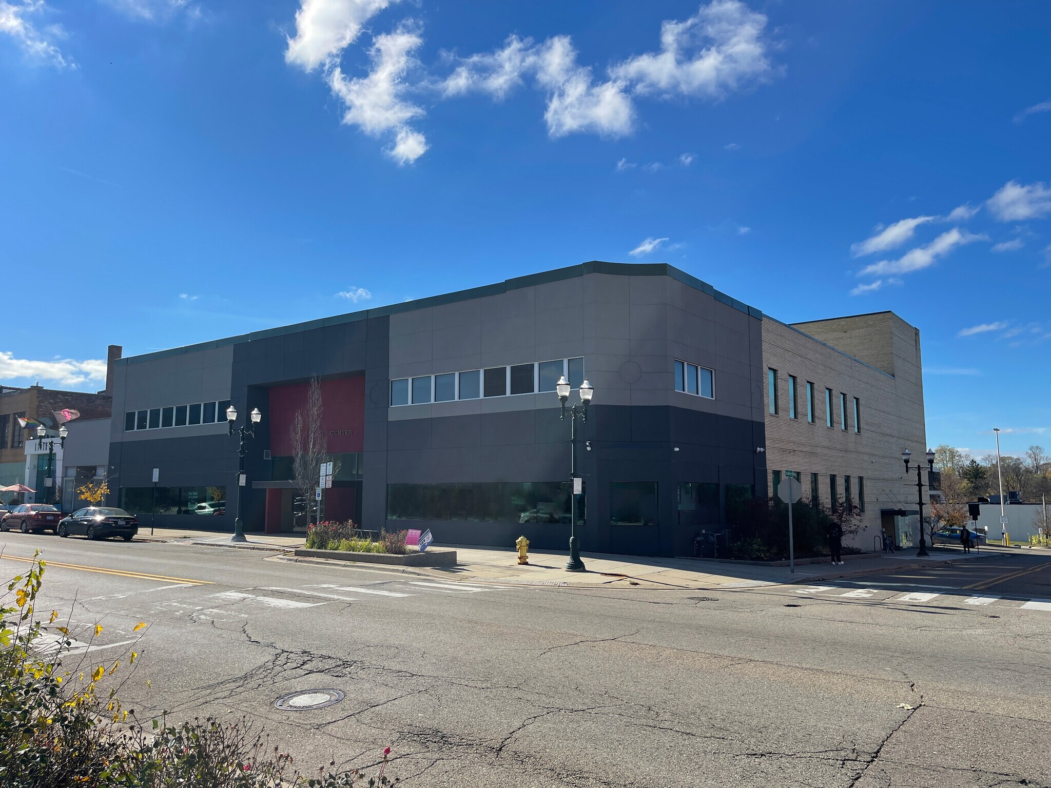 91 N Saginaw St, Pontiac, MI for Rent