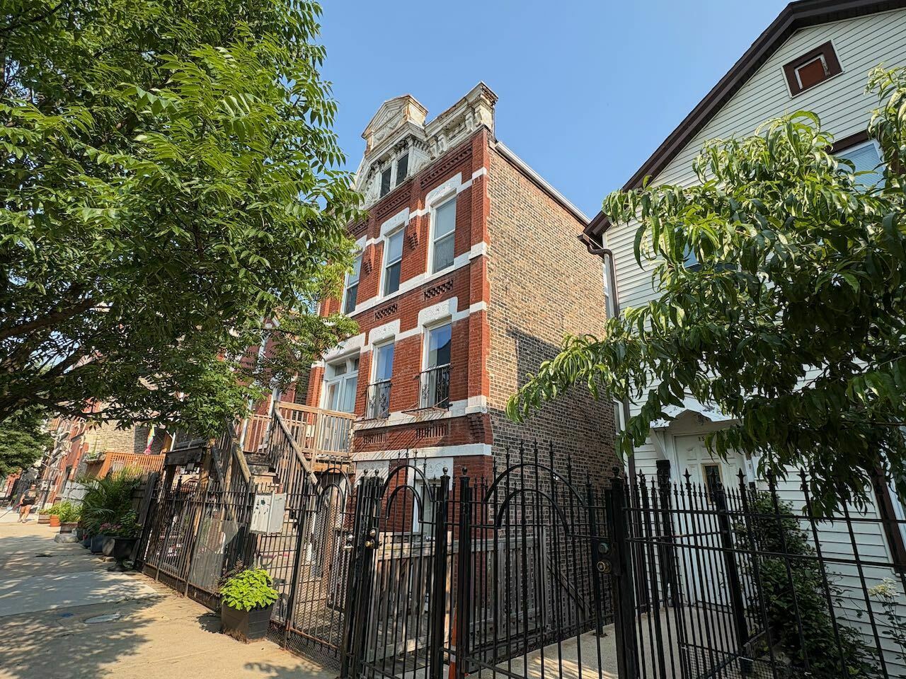 1518 W 17th St, Chicago, IL for Sale