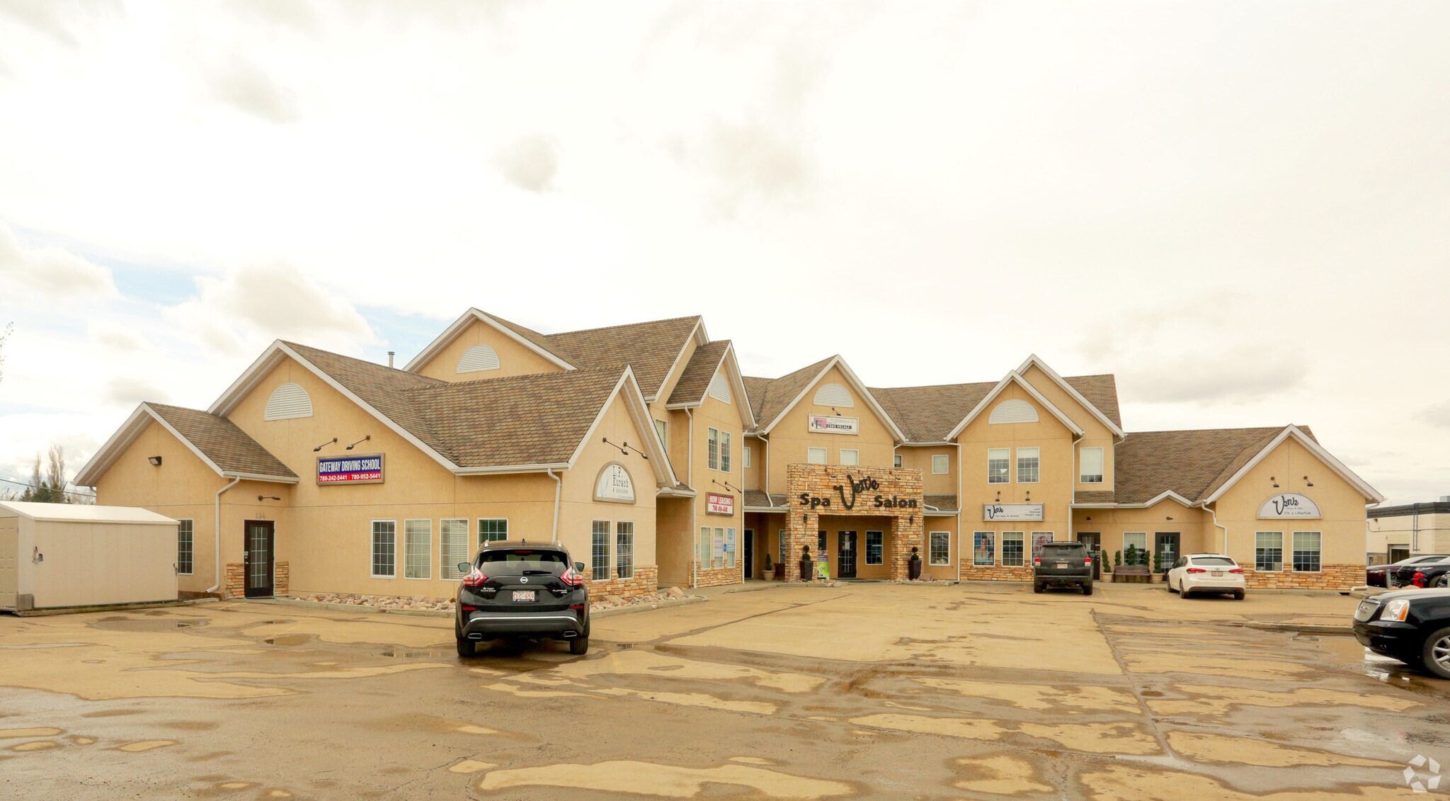 11 Athabascan Ave, Sherwood Park, AB for Rent