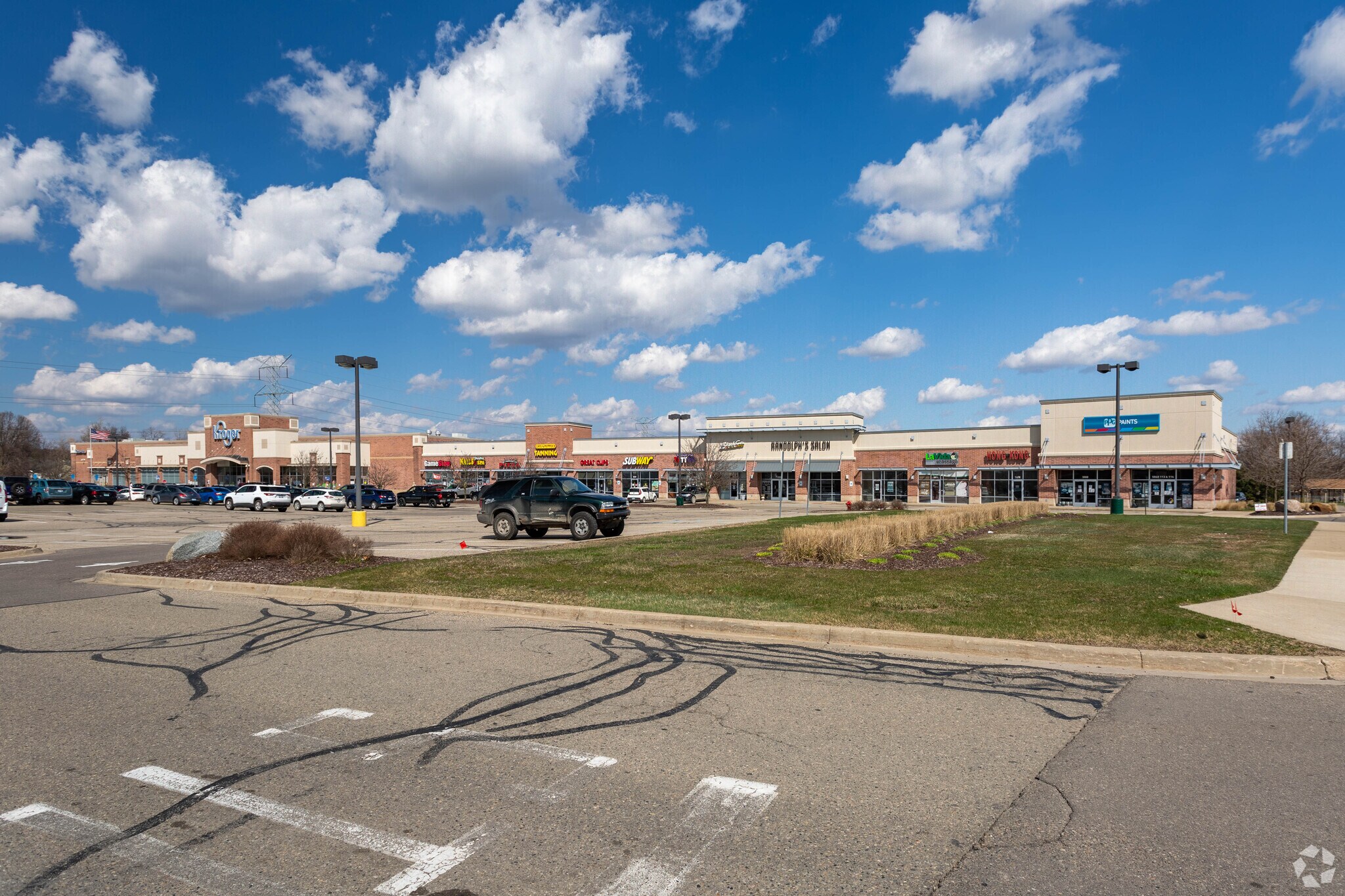 5860-5990 Sashabaw Rd, Independence Township, MI for Rent