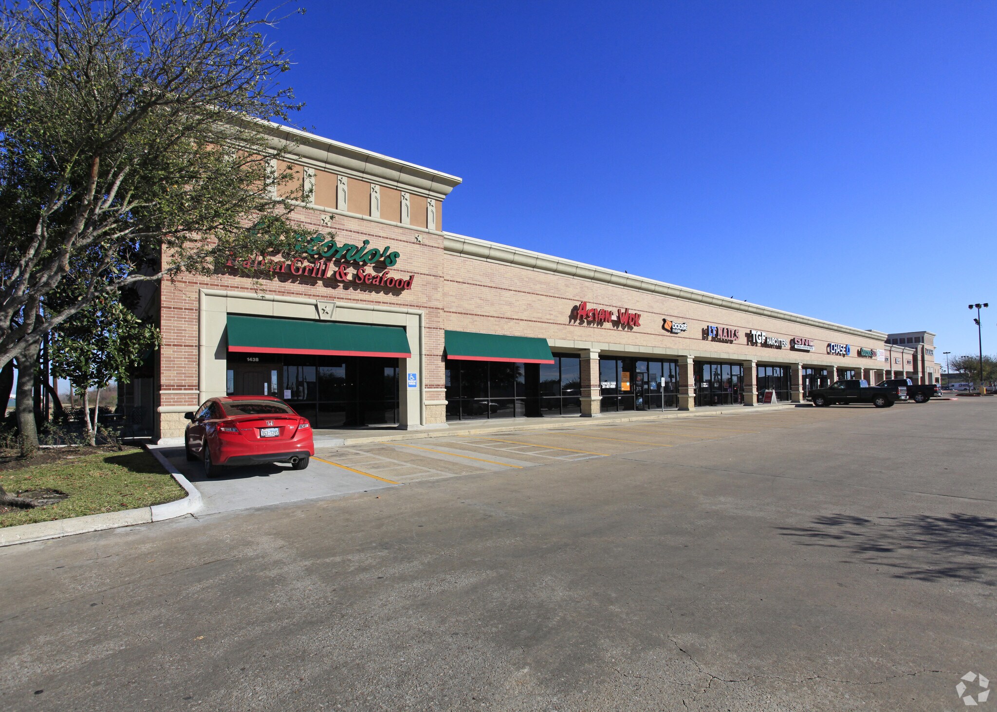 1400-1438 W Fairmont Pky, La Porte, TX for Rent